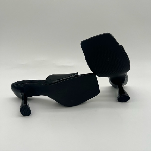 STEVE MADDEN Elated Slide Sandal Black Patent - Picture 9 of 10